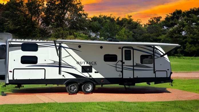 2018 Outback- Sleeps 8