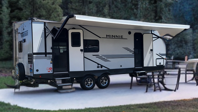 2022 Minnie Winnie Trailer- Sleeps 2